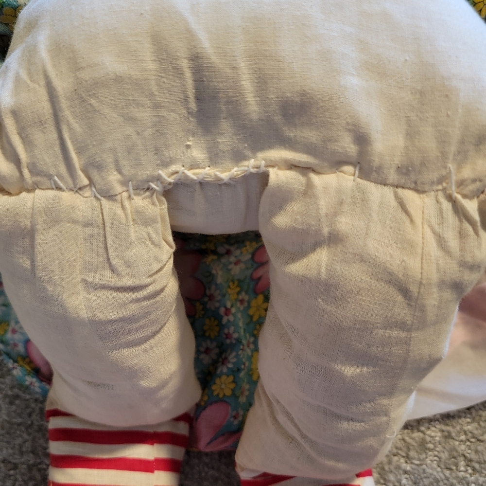 Large Raggedy Ann doll - Picture 8 of 8